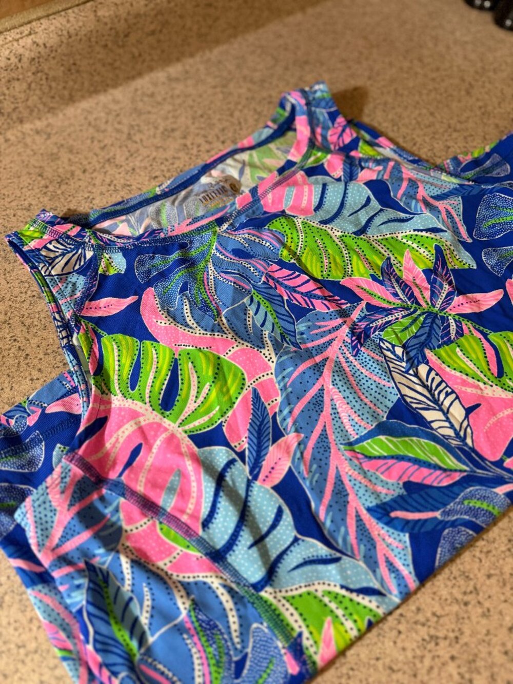 New WITHOUT tags! Lilly Pulitzer UPF 50+ Luxletic Tank Top - Size L